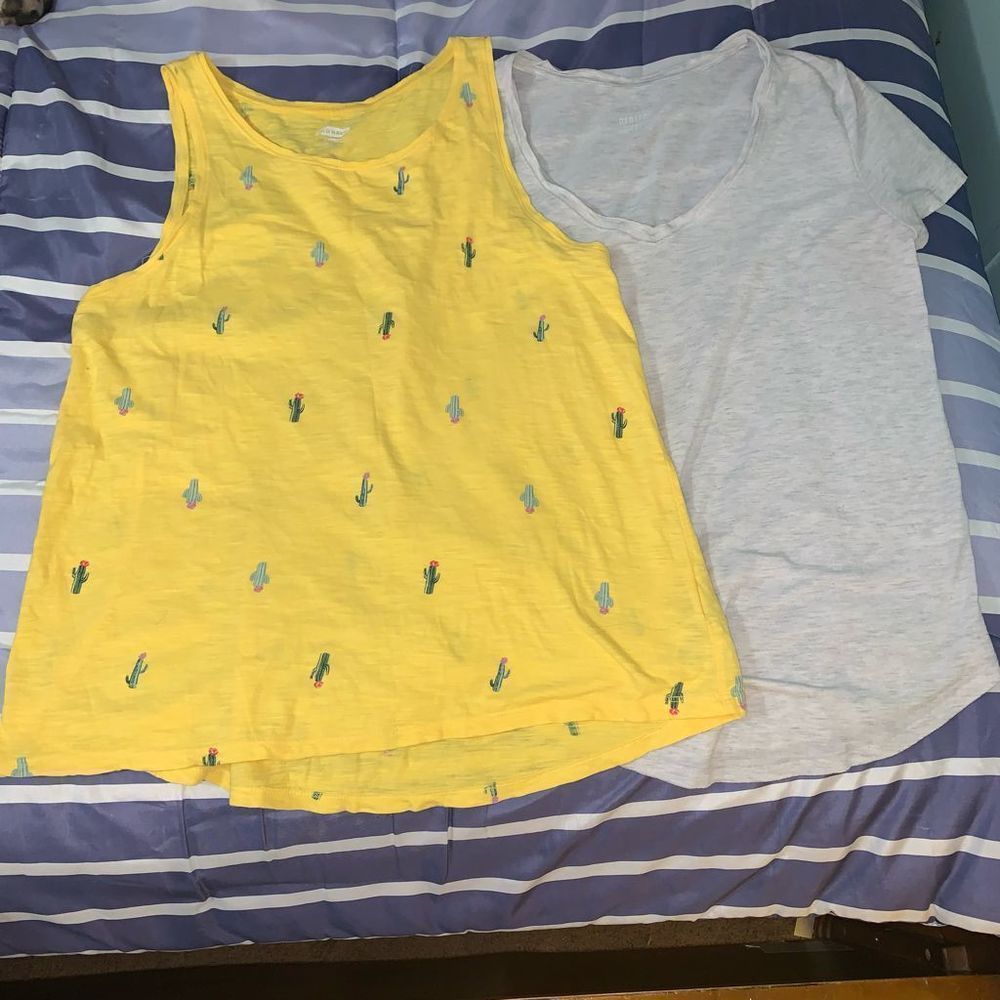 Old Navy/Kohls Tops, Size Medium